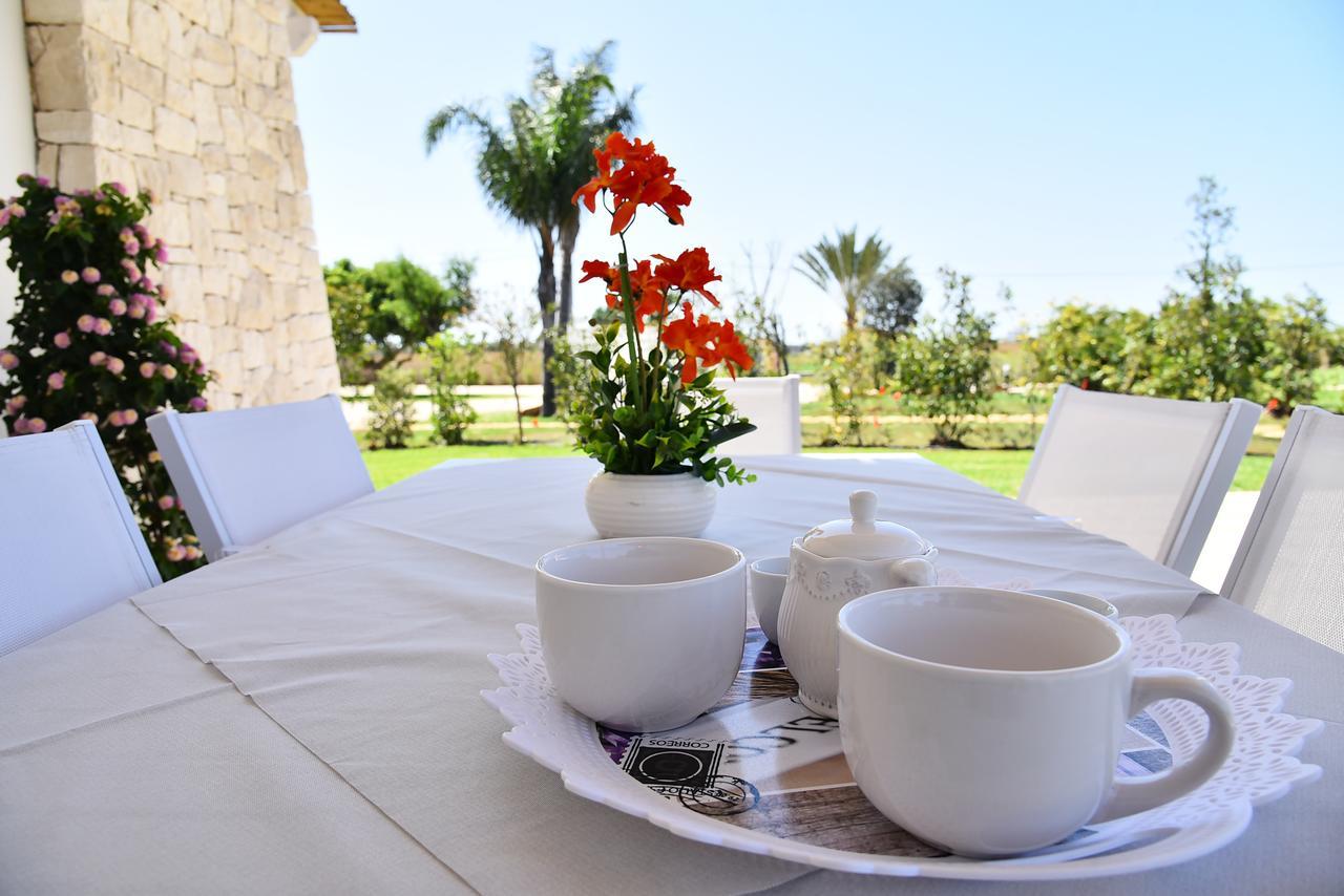 Borgo Fiorito Relais Bed and Breakfast Parabita Εξωτερικό φωτογραφία