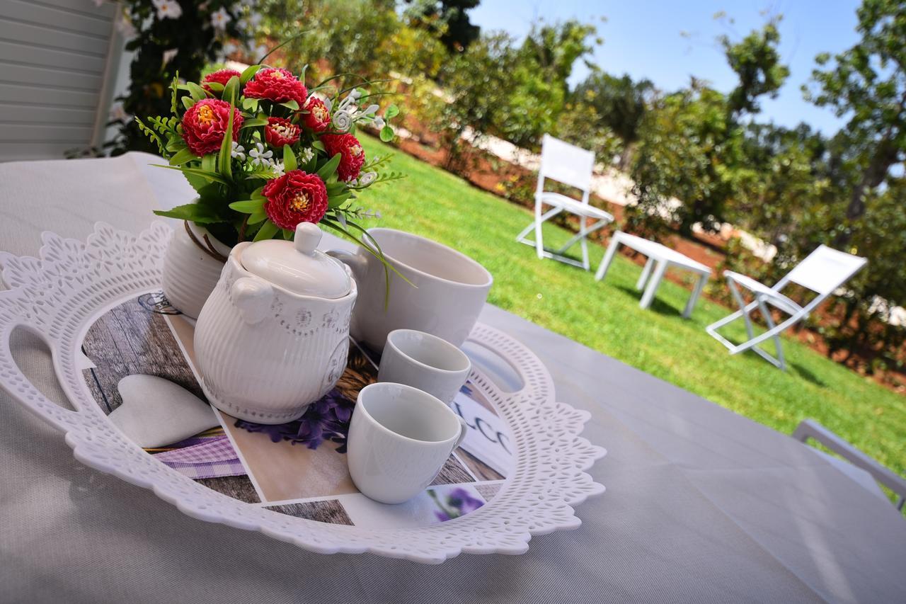 Borgo Fiorito Relais Bed and Breakfast Parabita Εξωτερικό φωτογραφία