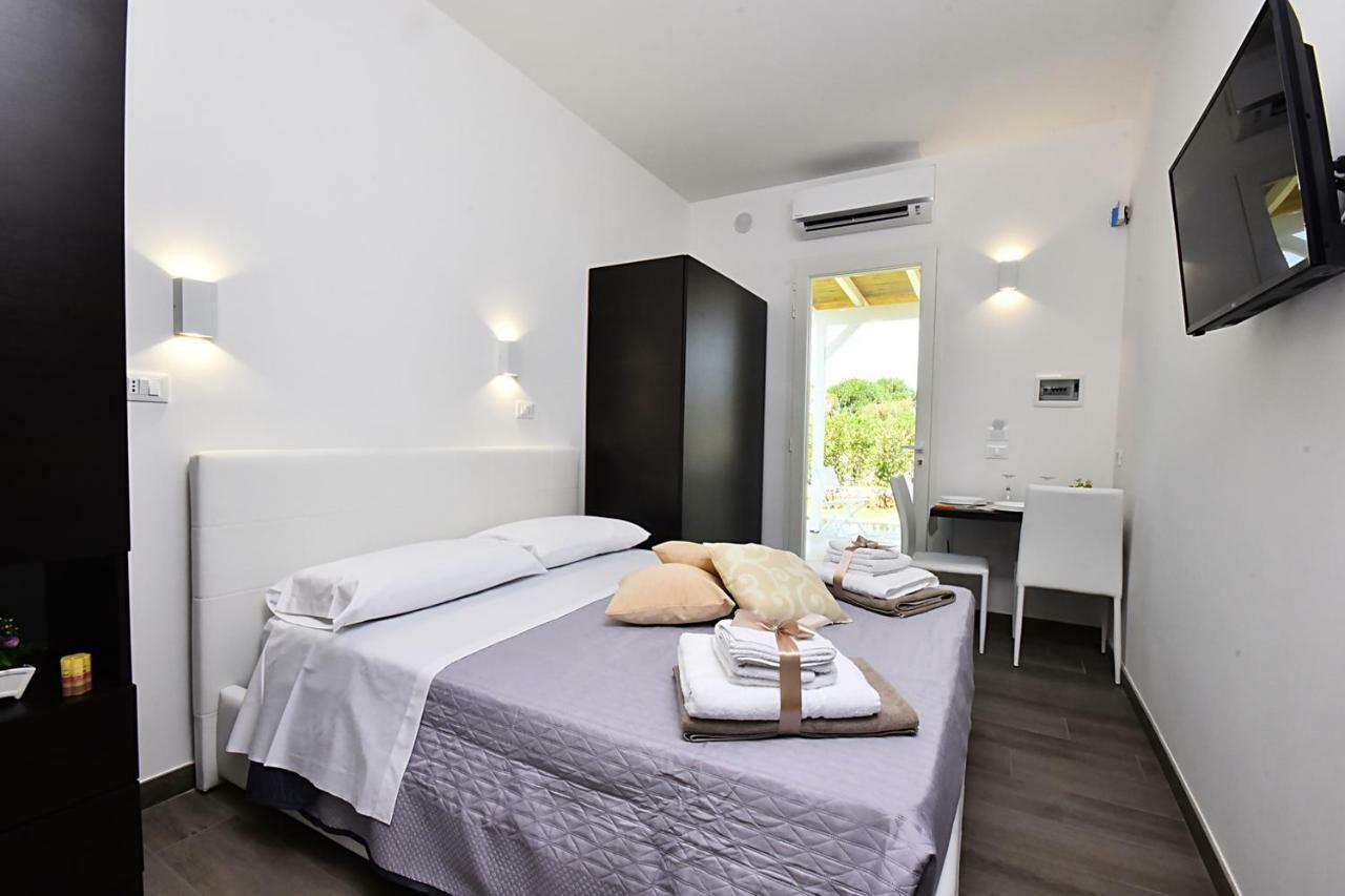 Borgo Fiorito Relais Bed and Breakfast Parabita Εξωτερικό φωτογραφία